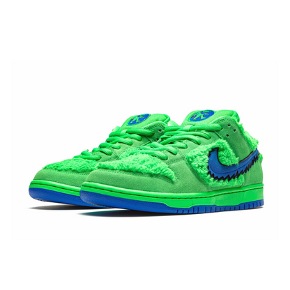 NIKE SB DUNK LOW "Grateful Dead - Green Bear"