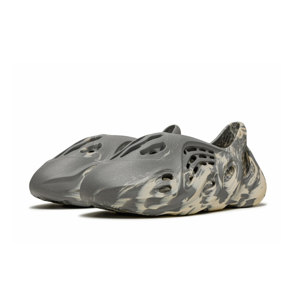 ADIDAS YEEZY FOAM RUNNER MXT "Moon Gray"