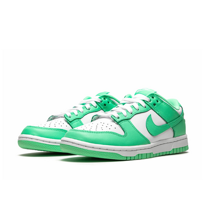 NIKE DUNK LOW WMNS "Green Glow"