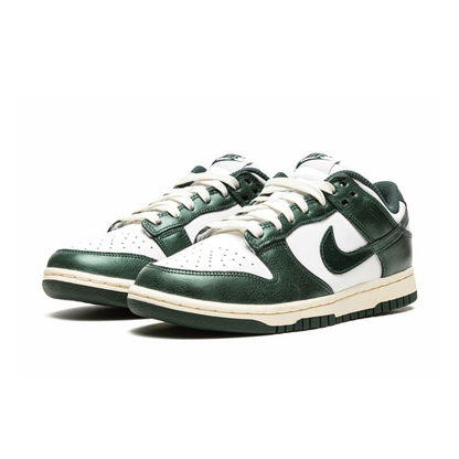 NIKE DUNK LOW "Vintage Green"