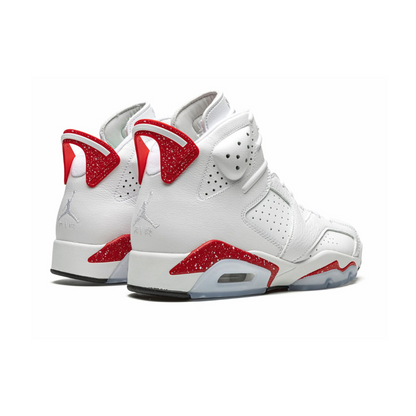 AIR JORDAN 6 RETRO "Red Oreo"