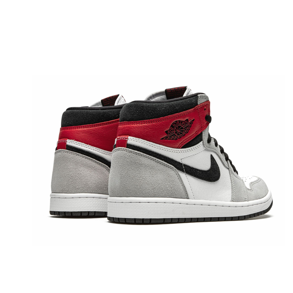 AIR JORDAN 1 RETRO HIGH OG "Light Smoke Grey"