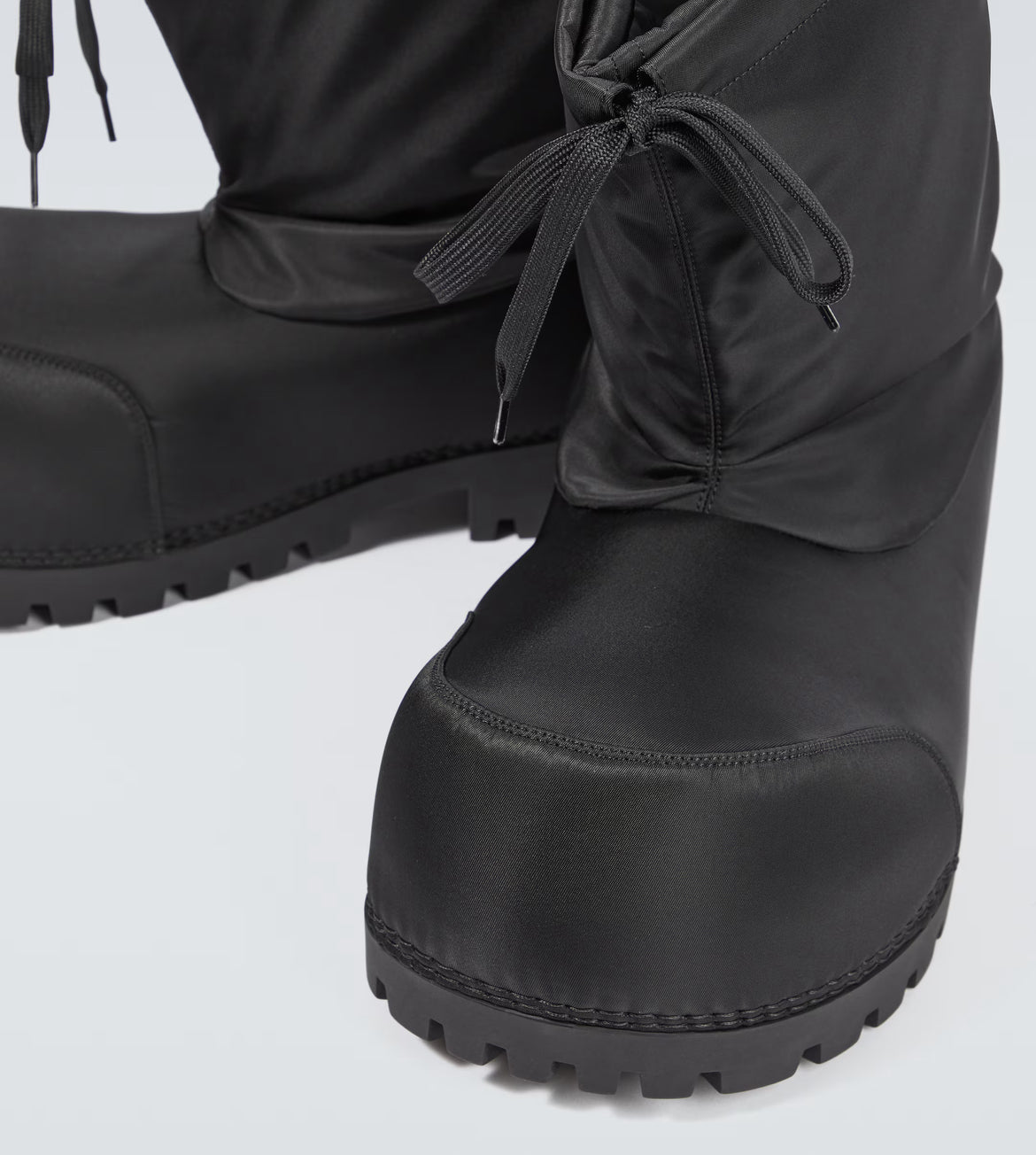 Balenciaga Alaska Low Snow Boots