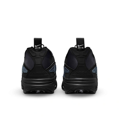 Nike Air Max Sunder in black and metallic silver.