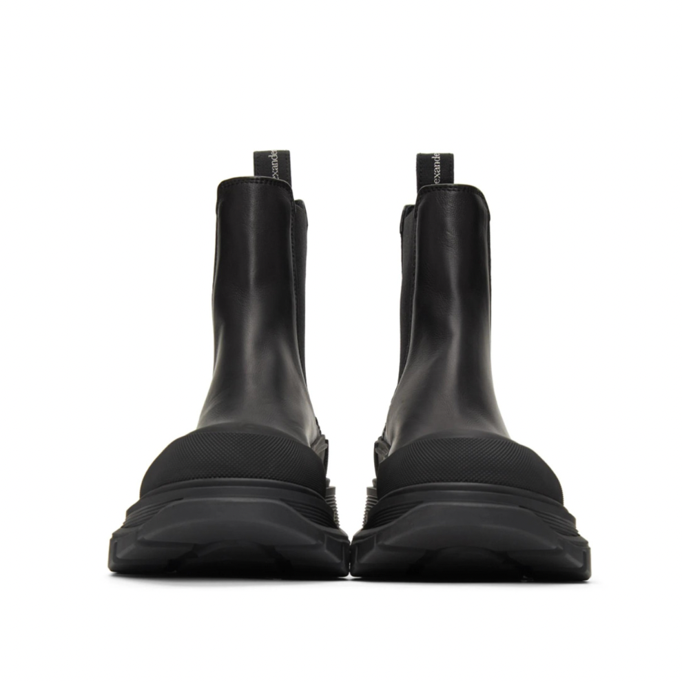 ALEXANDER MCQUEEN Black Tread Slick Chelsea Boots