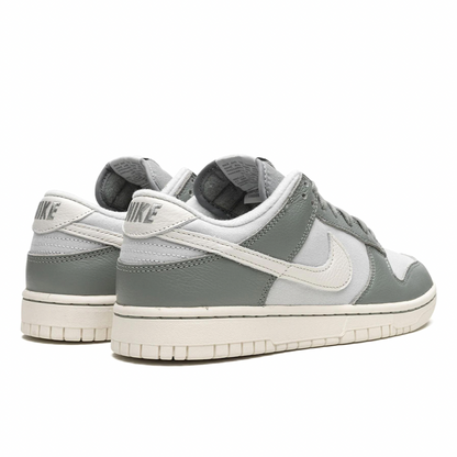 NIKE DUNK LOW RETRO PRM "Mica Green"