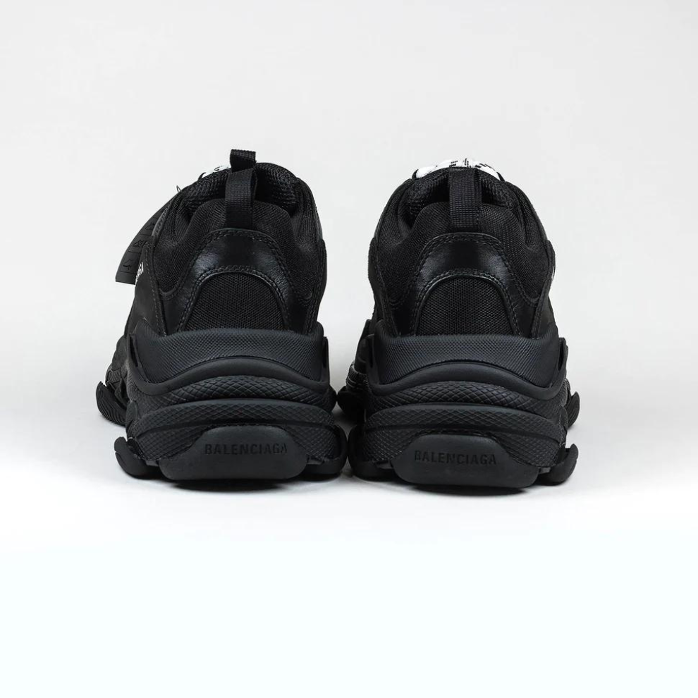 BALENCIAGA TRIPLE S SNEAKER TRIPLE BLACK