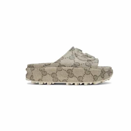 GUCCI Beige Interlocking G Slides