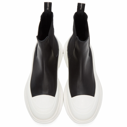 ALEXANDER MCQUEEN Black Tread Slick Chelsea Boots