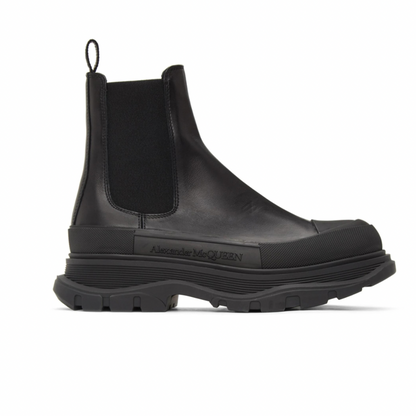 ALEXANDER MCQUEEN Black Tread Slick Chelsea Boots