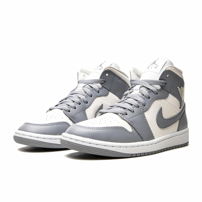 WMNS AIR JORDAN 1 MID "Stealth"