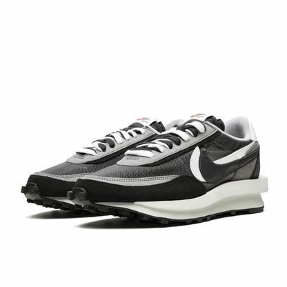 NIKE LD WAFFLE "Sacai - Dark Grey"