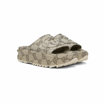 GUCCI Beige Interlocking G Slides