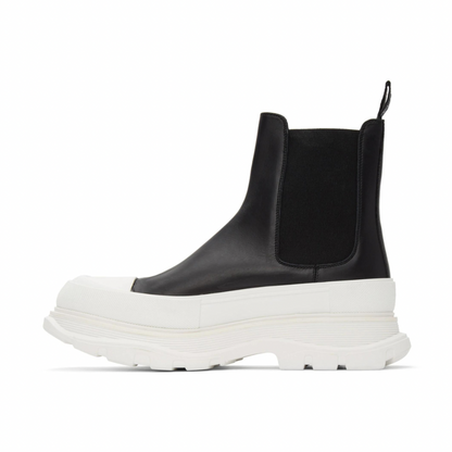 ALEXANDER MCQUEEN Black Tread Slick Chelsea Boots