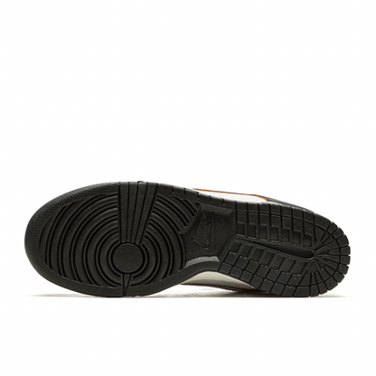 NIKE SB DUNK LOW "HUF - San Francisco"