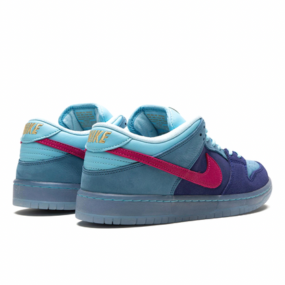 NIKE SB DUNK LOW "Run The Jewels"