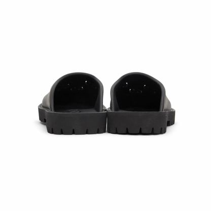 GUCCI Black GG Slippers